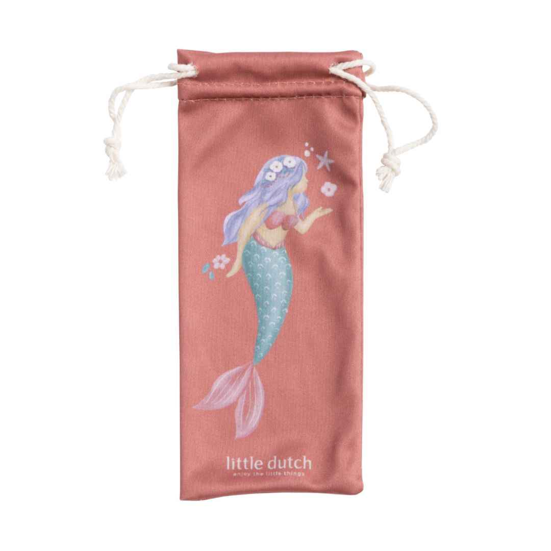 Little Dutch otroška sončna očala Shell Mermaid Pink - nosenje