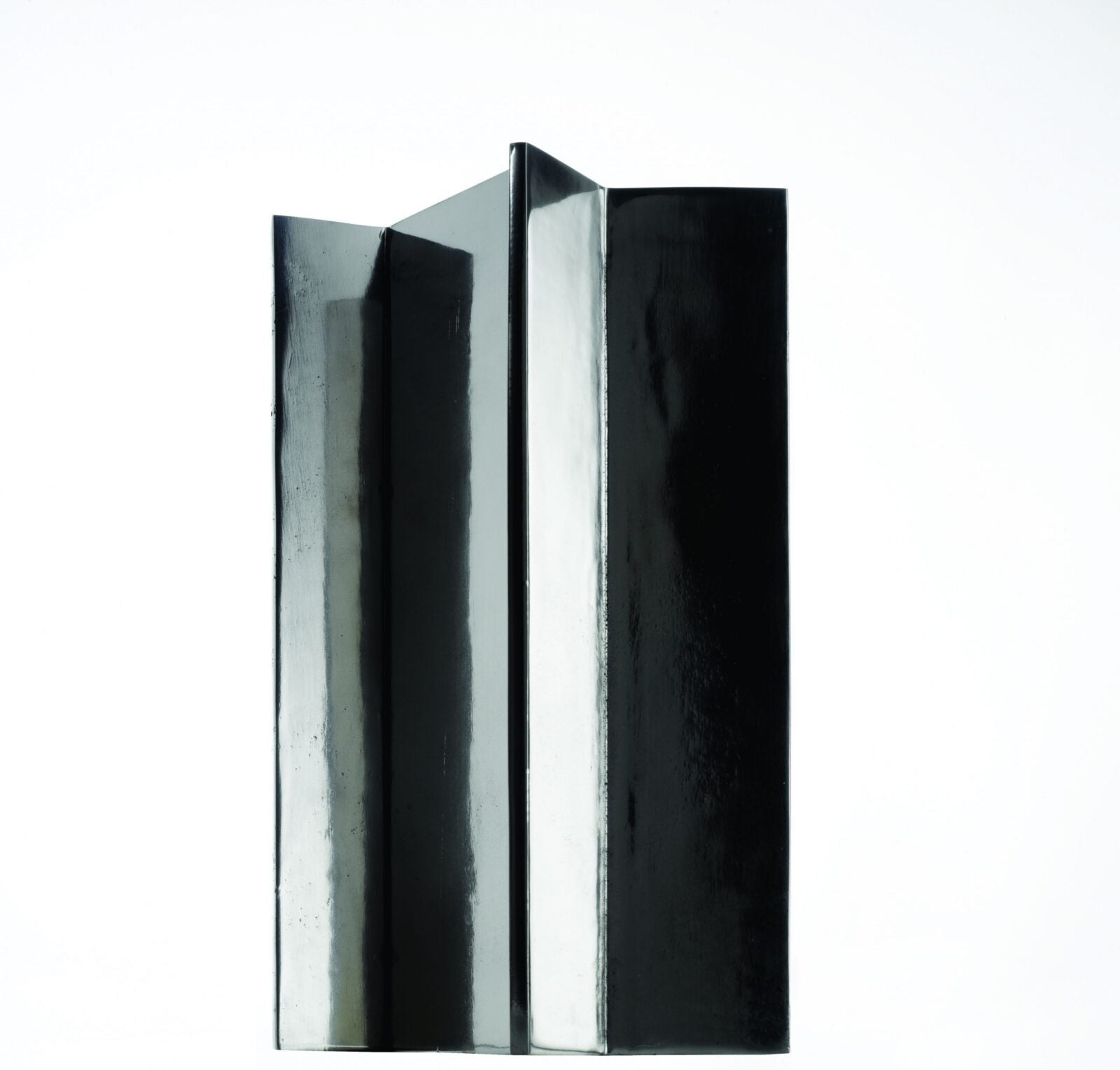 METALLIA - LAKE WATER