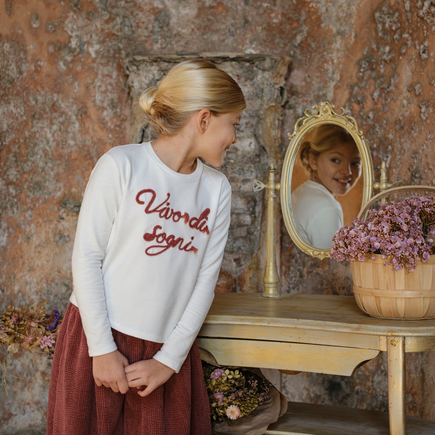 MAGLIA RICAMO VIVO DI SOGNI