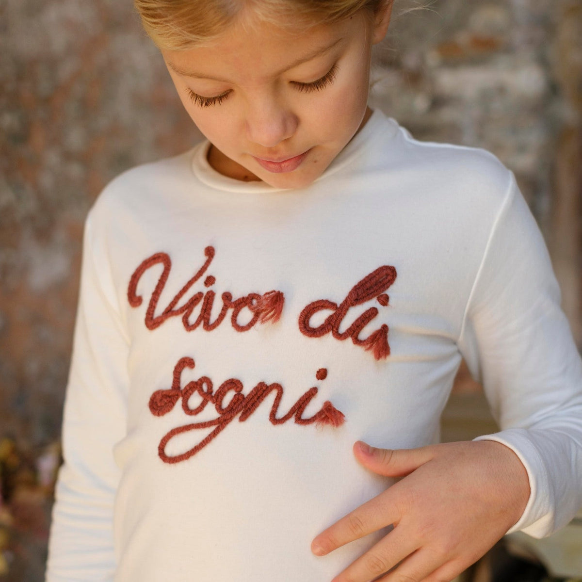 MAGLIA RICAMO VIVO DI SOGNI