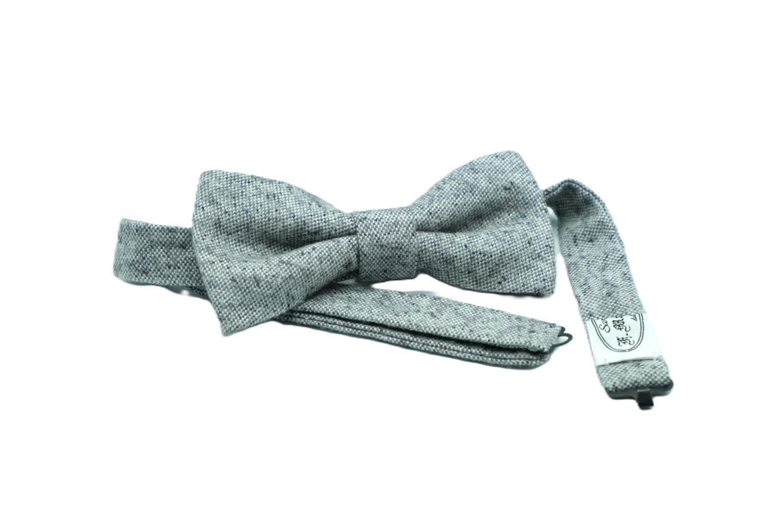 Gray bow tie in pure wool
