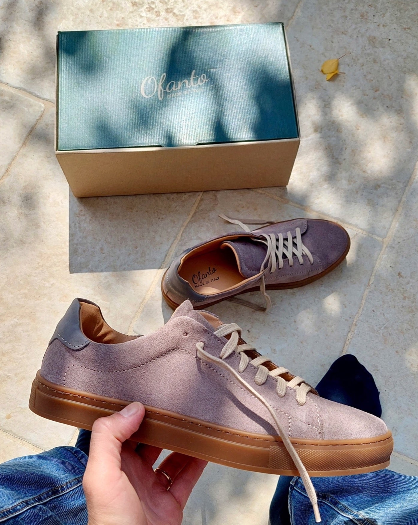 OSTUNI - Volledig Taupe