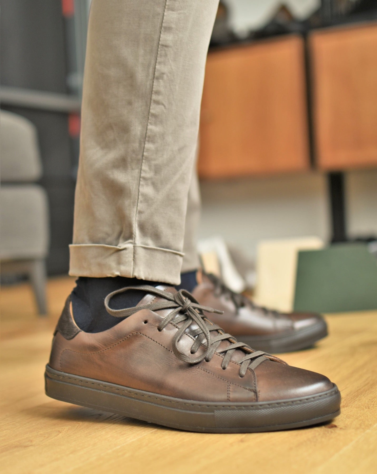 OSTUNI - Volledig Hout