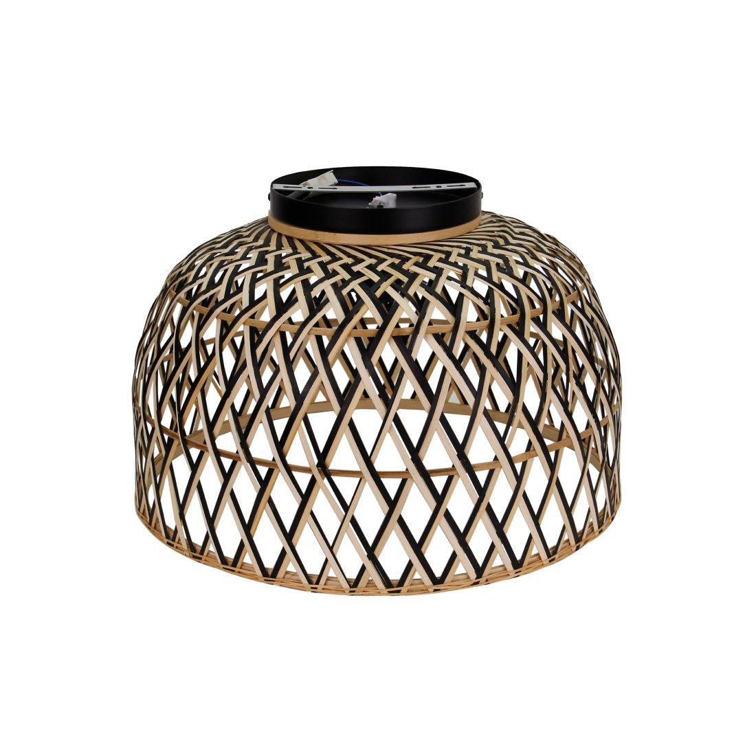 Close-up van het geweven bamboe design van de Various Weaving plafondlamp Ø47 cm.