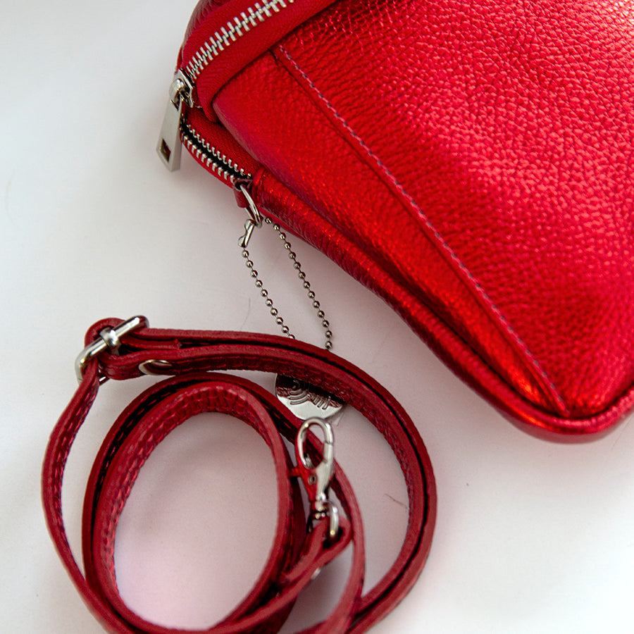 PHONE CASE - two zip laminated leather red