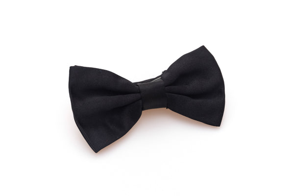 Elegant black bow tie