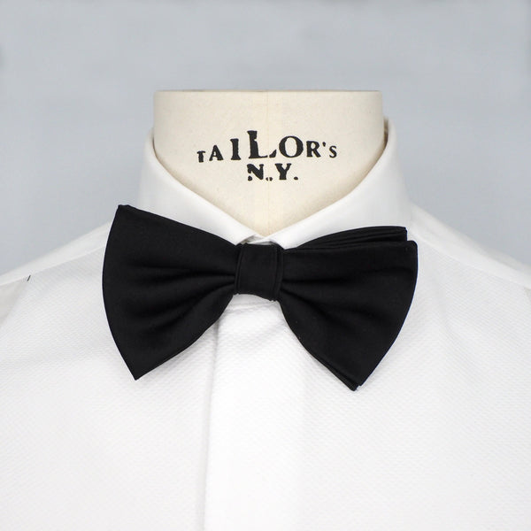 Elegant black bow tie