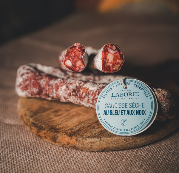 Saucisse sèche au Bleu d’Auvergne et noix