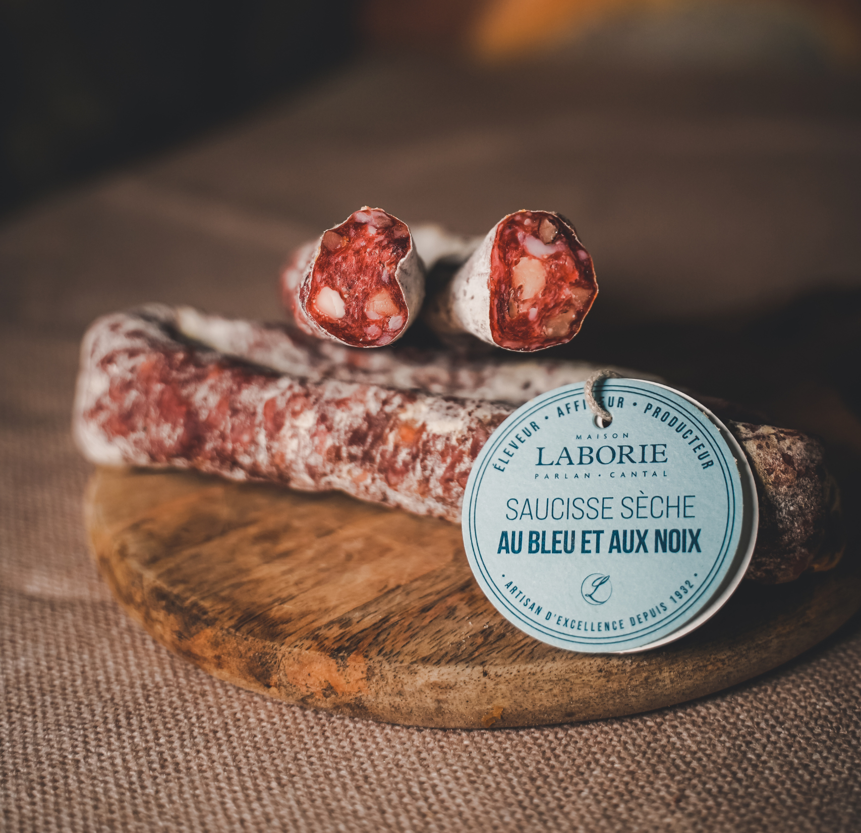 Saucisse sèche au Bleu d’Auvergne et noix
