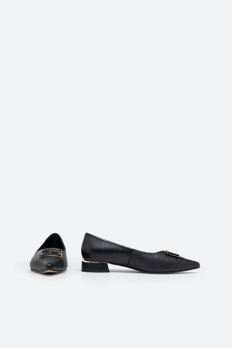 Low-cut Laval Black Leather