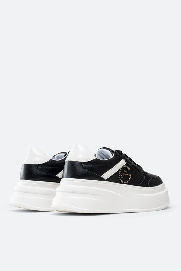 Floyd Black Sneakers