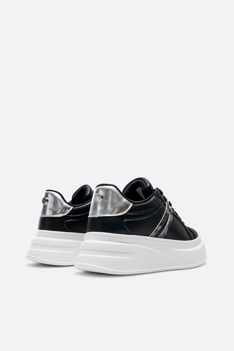Floyd Teodosia Black Sneakers