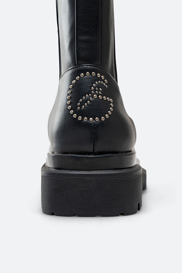 Black Chelsea Boots