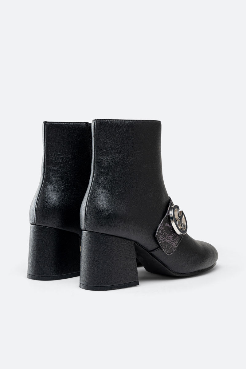 Sidney Mono Black Ankle Boots