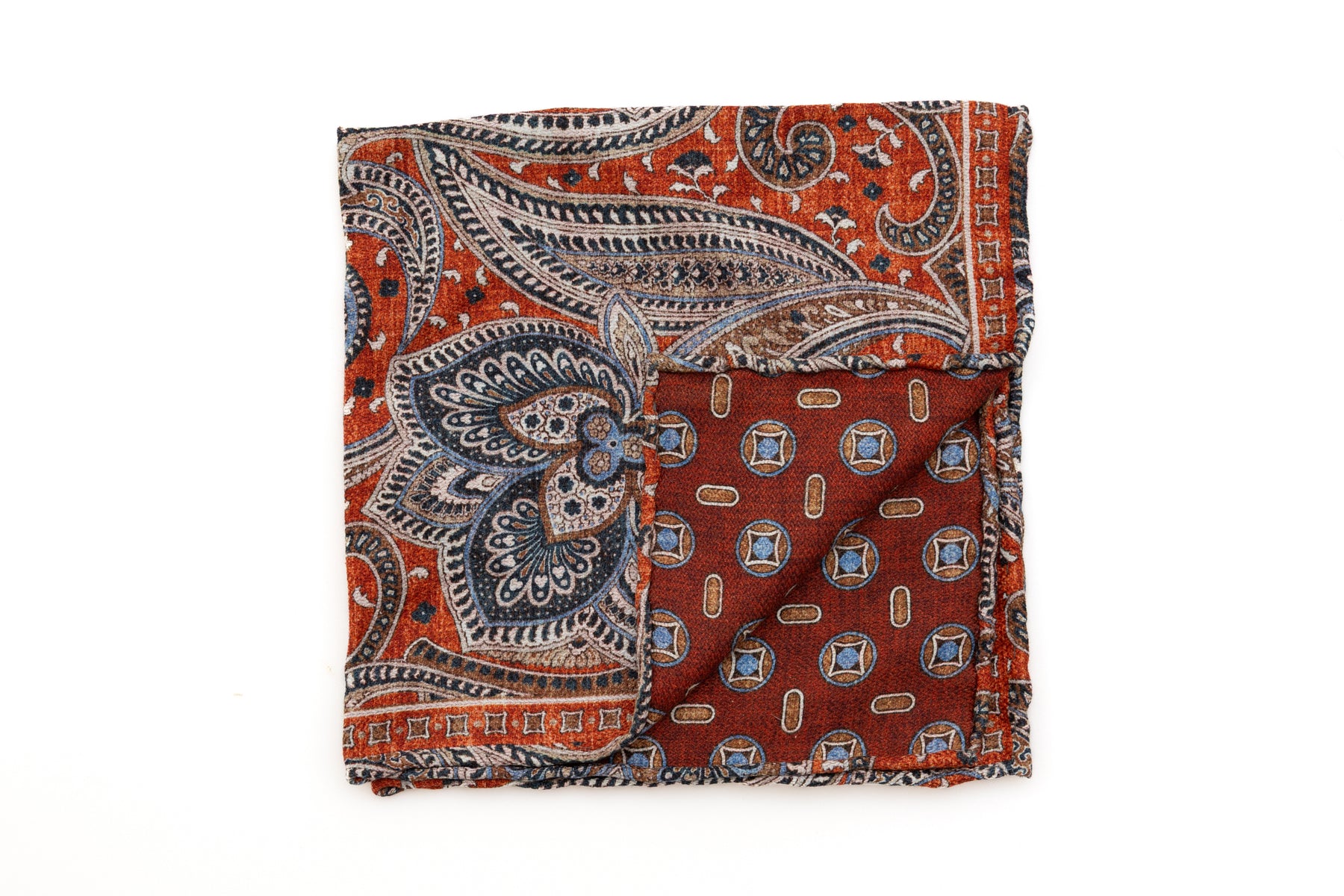 Brick-patterned pocket square in pure silk