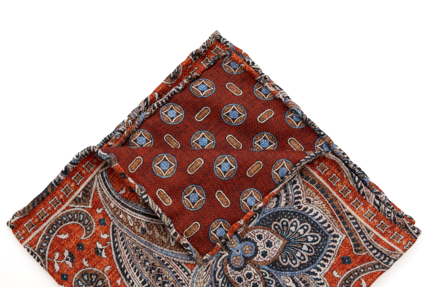 Brick-patterned pocket square in pure silk