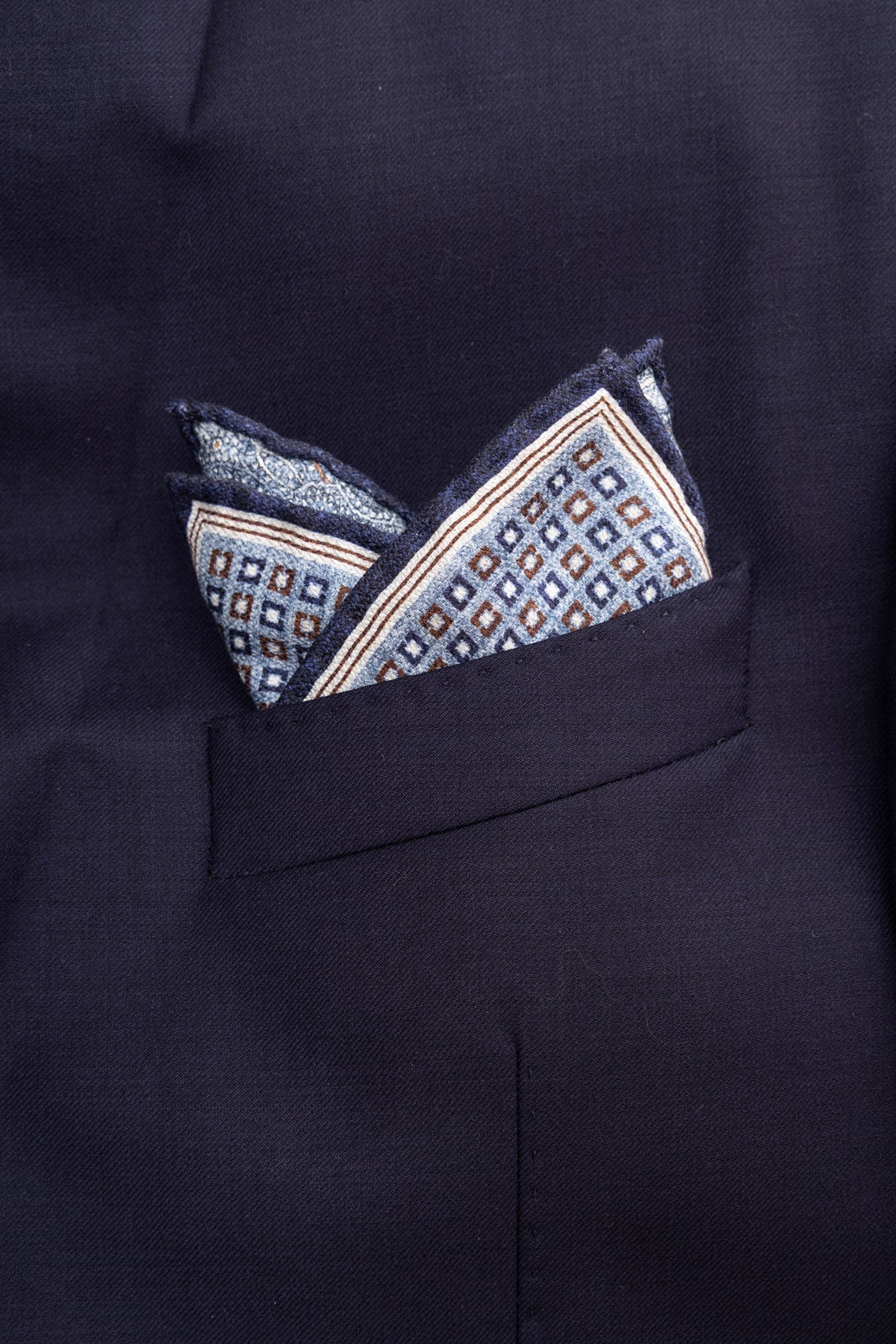 Pochette en soie réversible