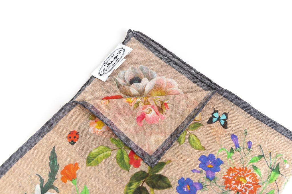 Beige cotton pouch with pattern