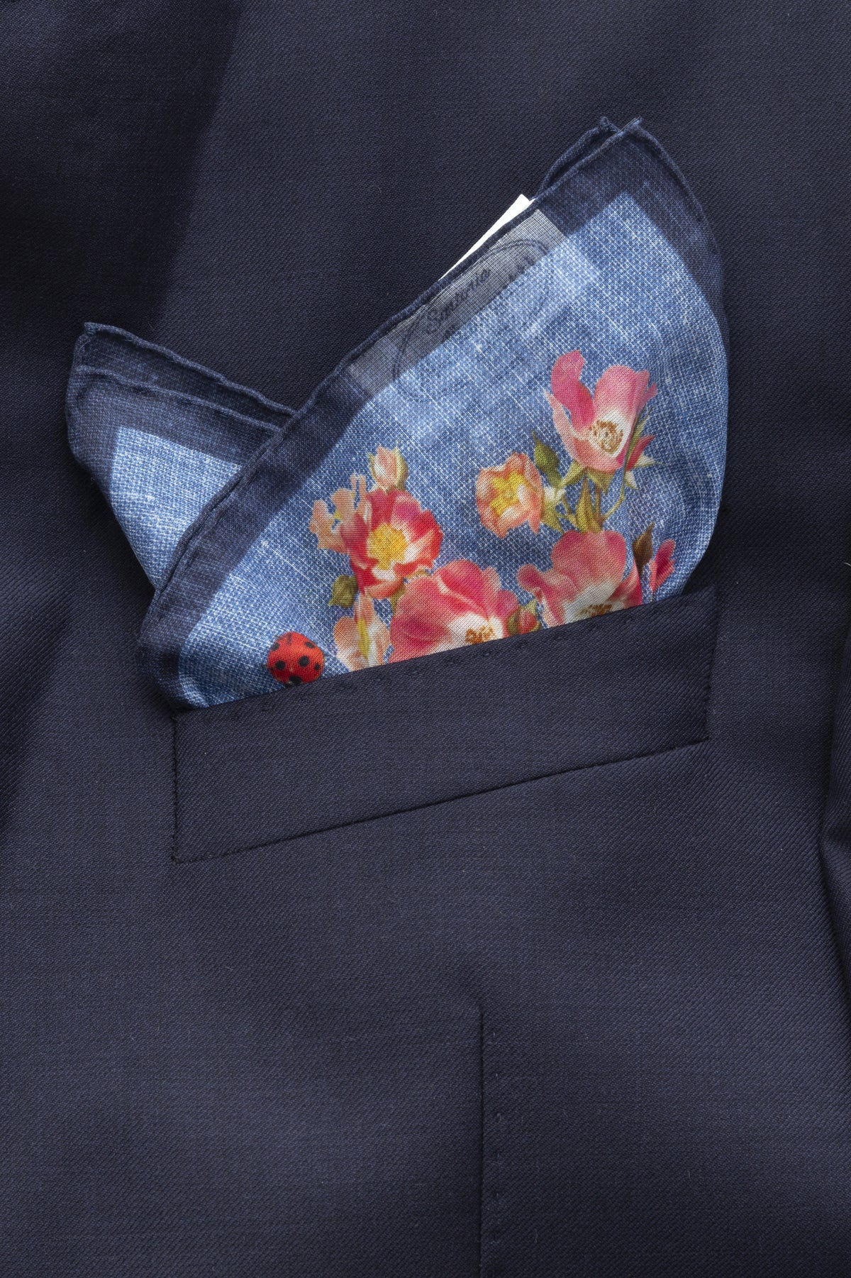 Blue cotton pouch with pattern