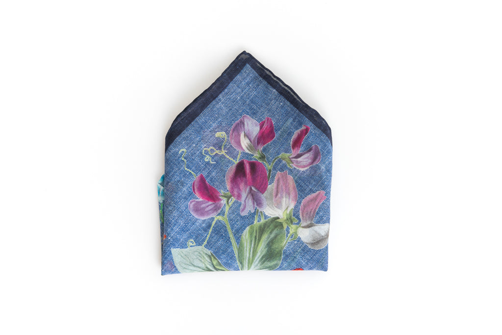 Blue cotton pouch with pattern