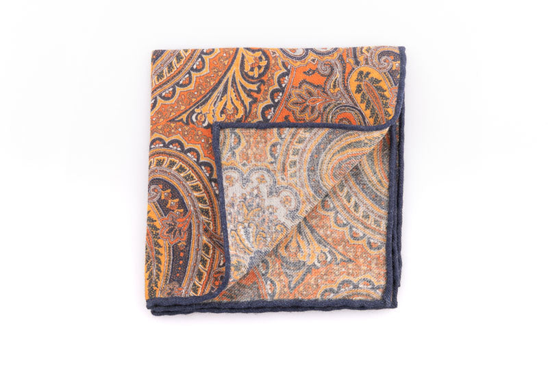 Orange pouch in pure wool