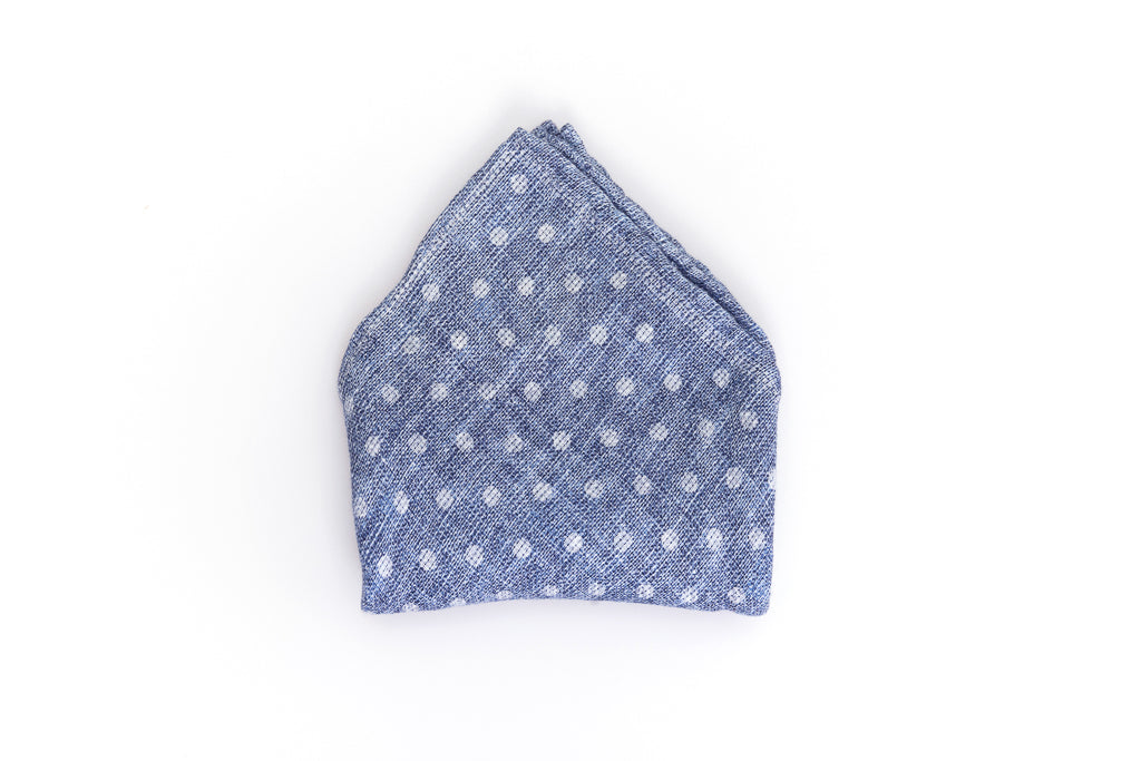 Light blue clutch with white polka dots in linen/cotton
