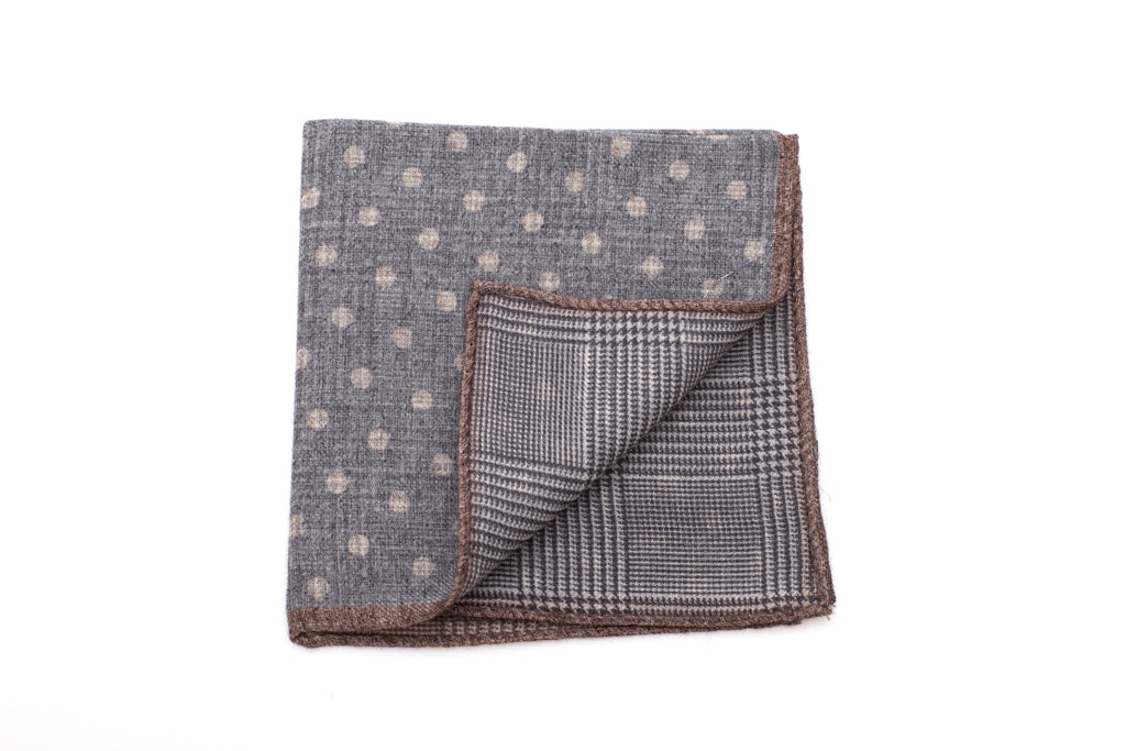 Gray polka dot pouch in pure wool