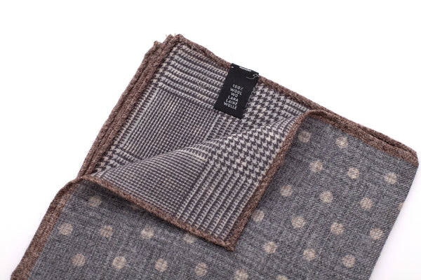 Gray polka dot pouch in pure wool