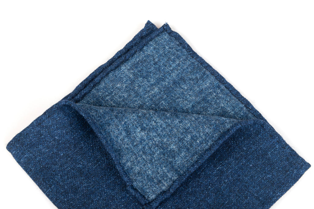 Solid blue pouch in pure wool