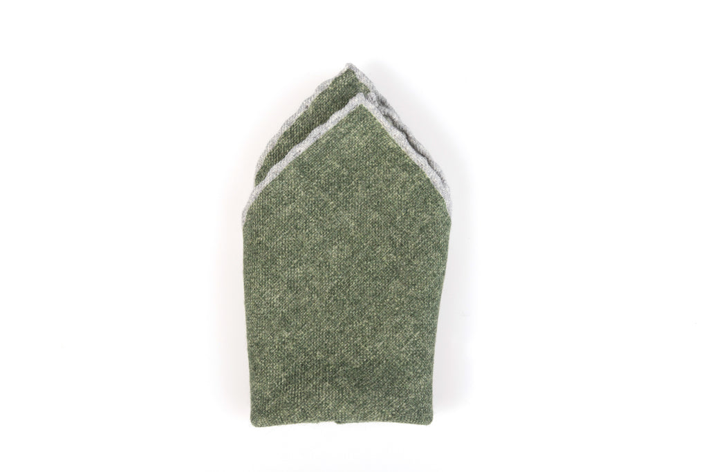 Green pouch with pure wool trim