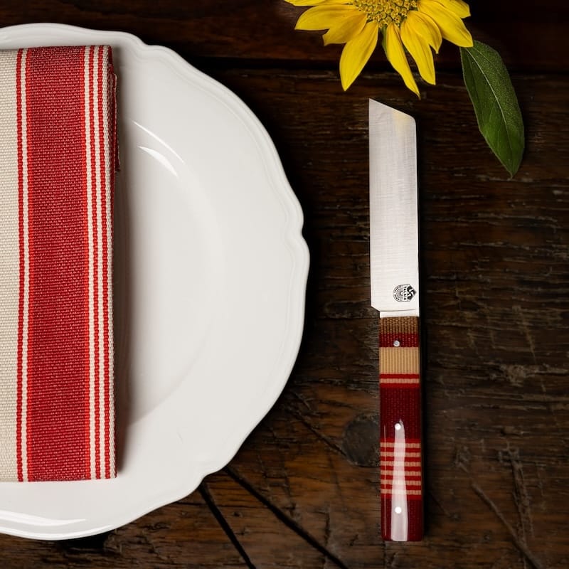 Le couteau basque de table-l'authentique couteau basque traditionnel pour la table.