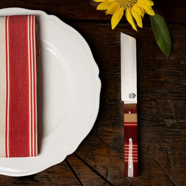 Le couteau basque de table-l'authentique couteau basque traditionnel pour la table.