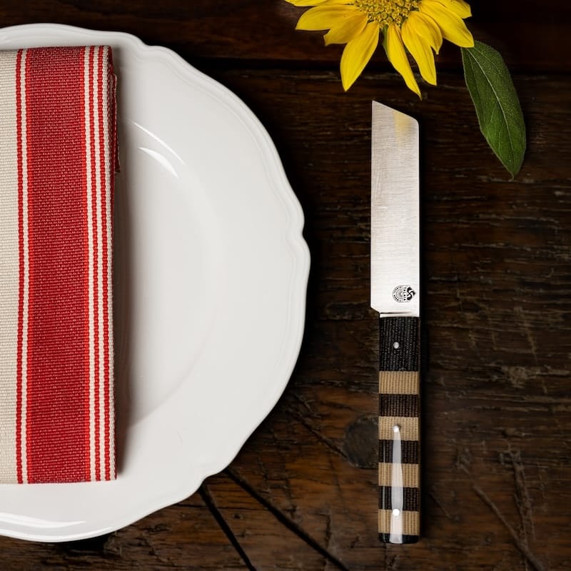 Le couteau basque de table-l'authentique couteau basque traditionnel pour la table.