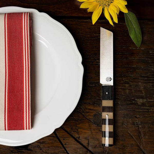 Le couteau basque de table-l'authentique couteau basque traditionnel pour la table.
