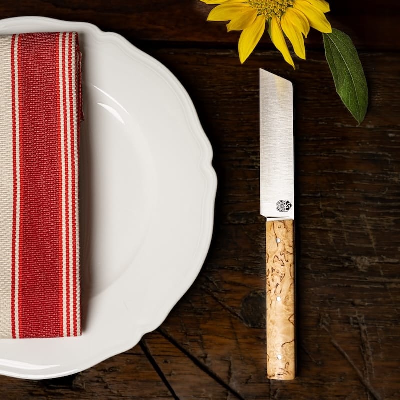 Le couteau basque de table-l'authentique couteau basque traditionnel pour la table.