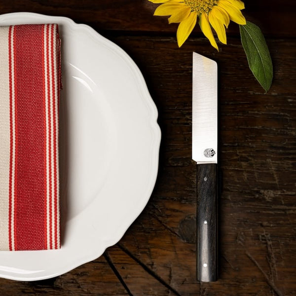 Le couteau basque de table-l'authentique couteau basque traditionnel pour la table.