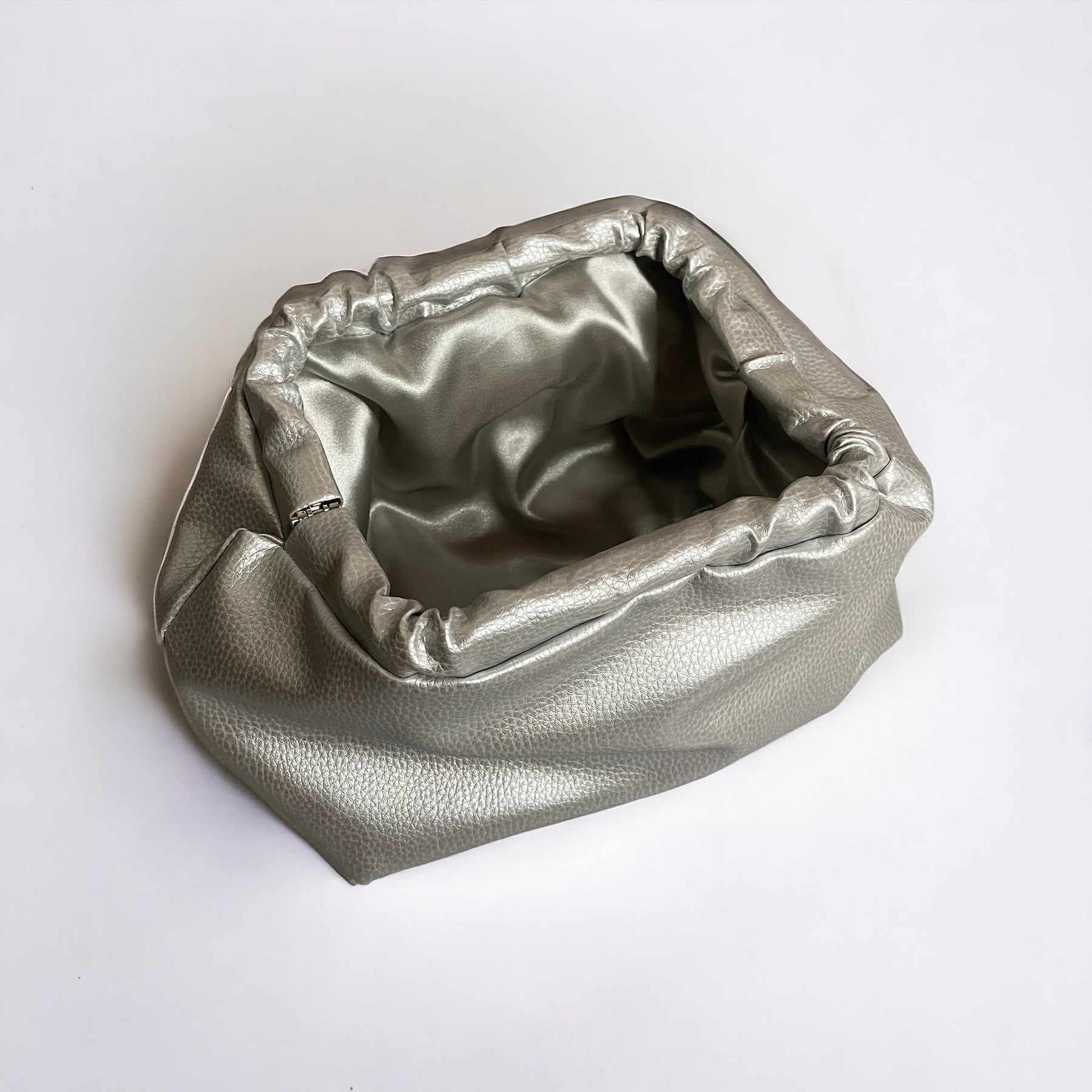Bolsa de Eco-Couro Martelado