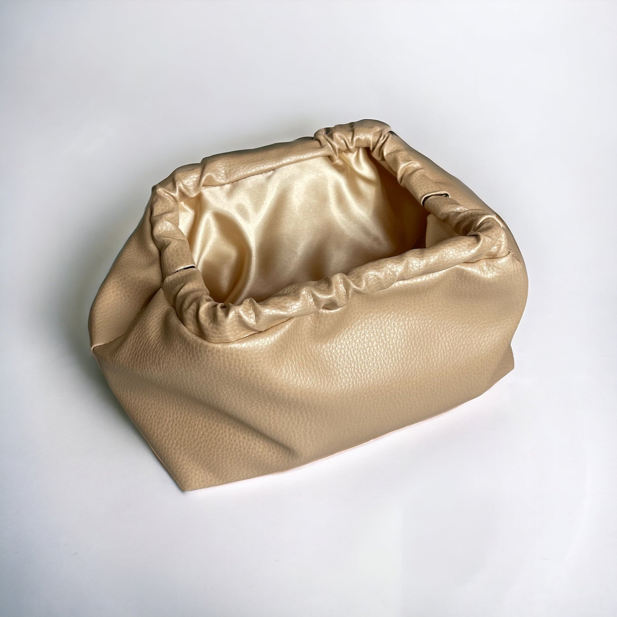 Bolsa de Eco-Couro Martelado