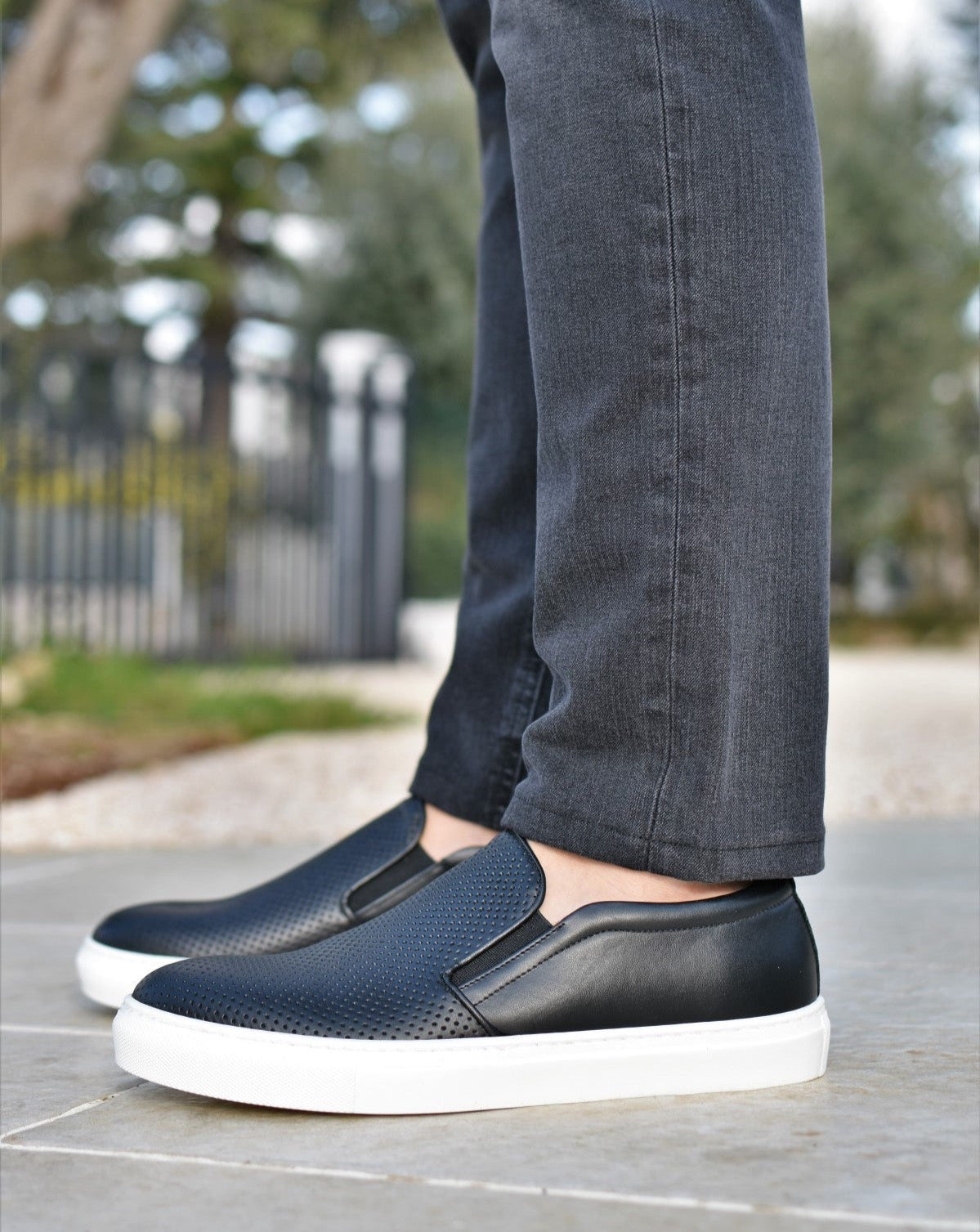 PONZA - Black Leather