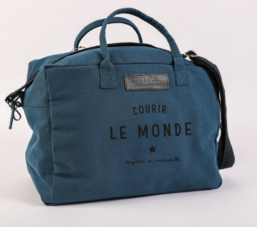 Cabin Bag to Travel the World