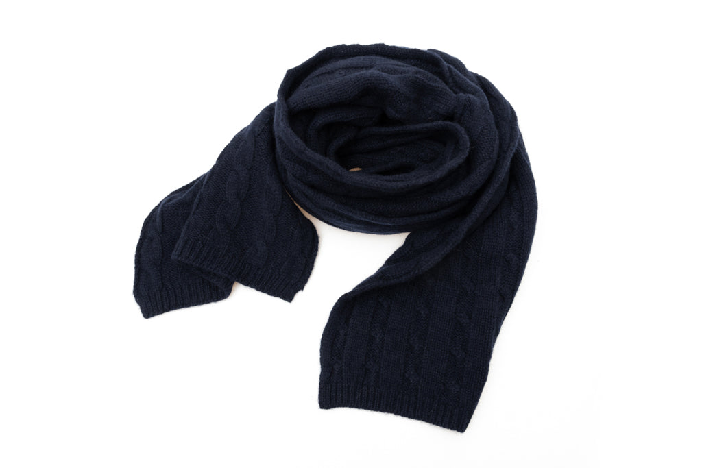 Temno modri čisti kašmirjev šal