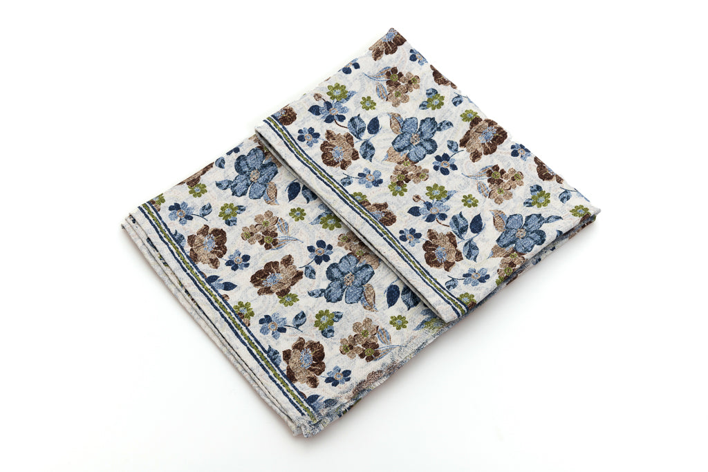 Double-faced scarf with floral pattern pure silk
