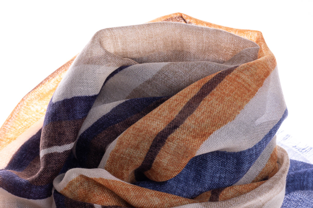 Sciarpa in pura lana con motivo geometrico azzurro