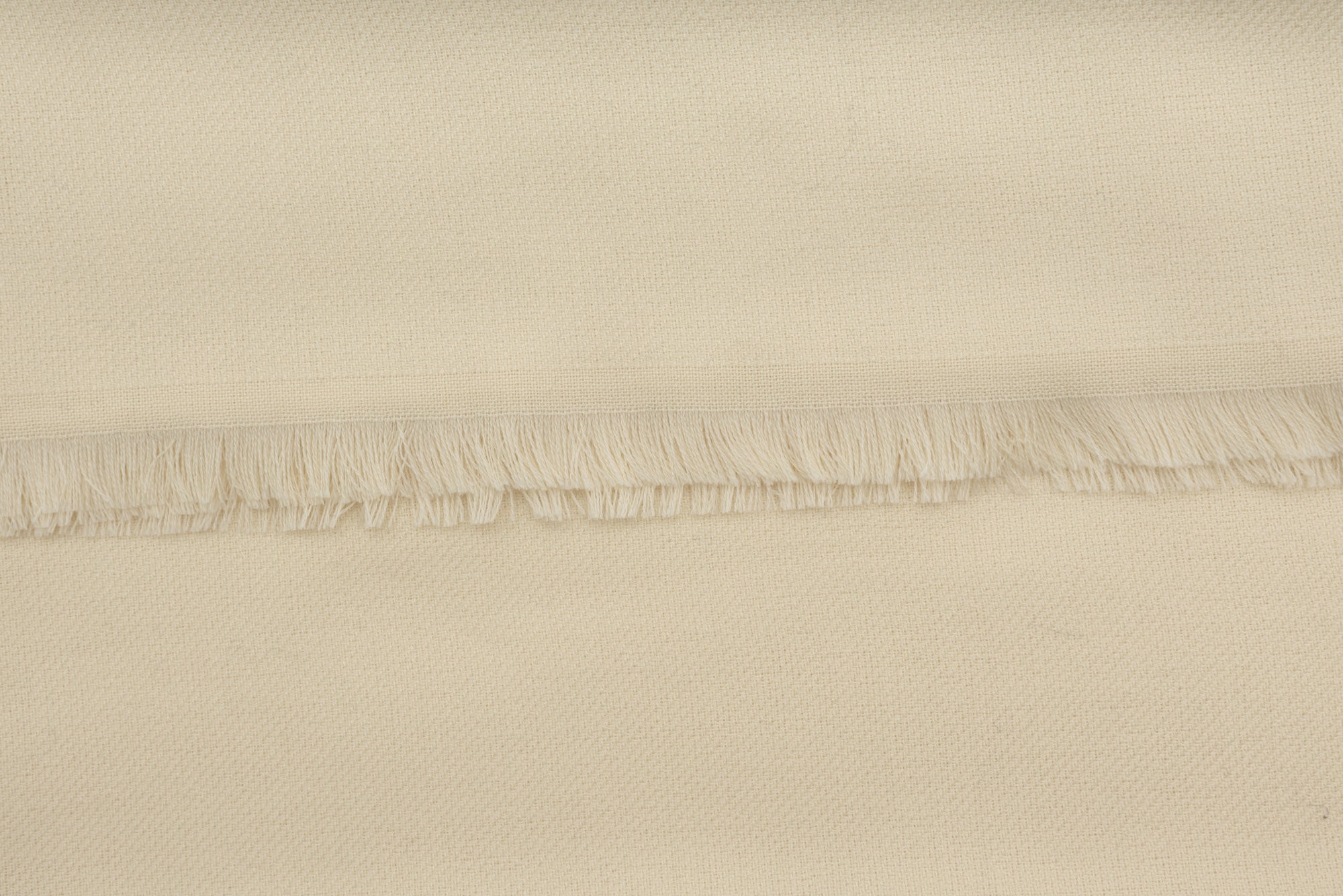 Ivory scarf in virgin wool