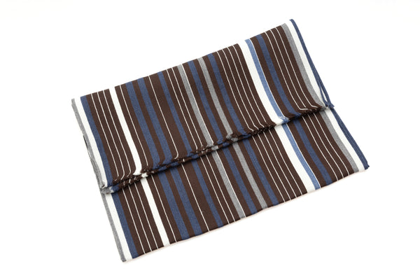 Sciarpa marrone con strisce grigie e blu in lana di seta