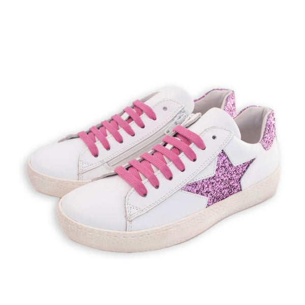 BASKET EN CUIR BAS AVEC DÉTAILS EN PAILLETTES