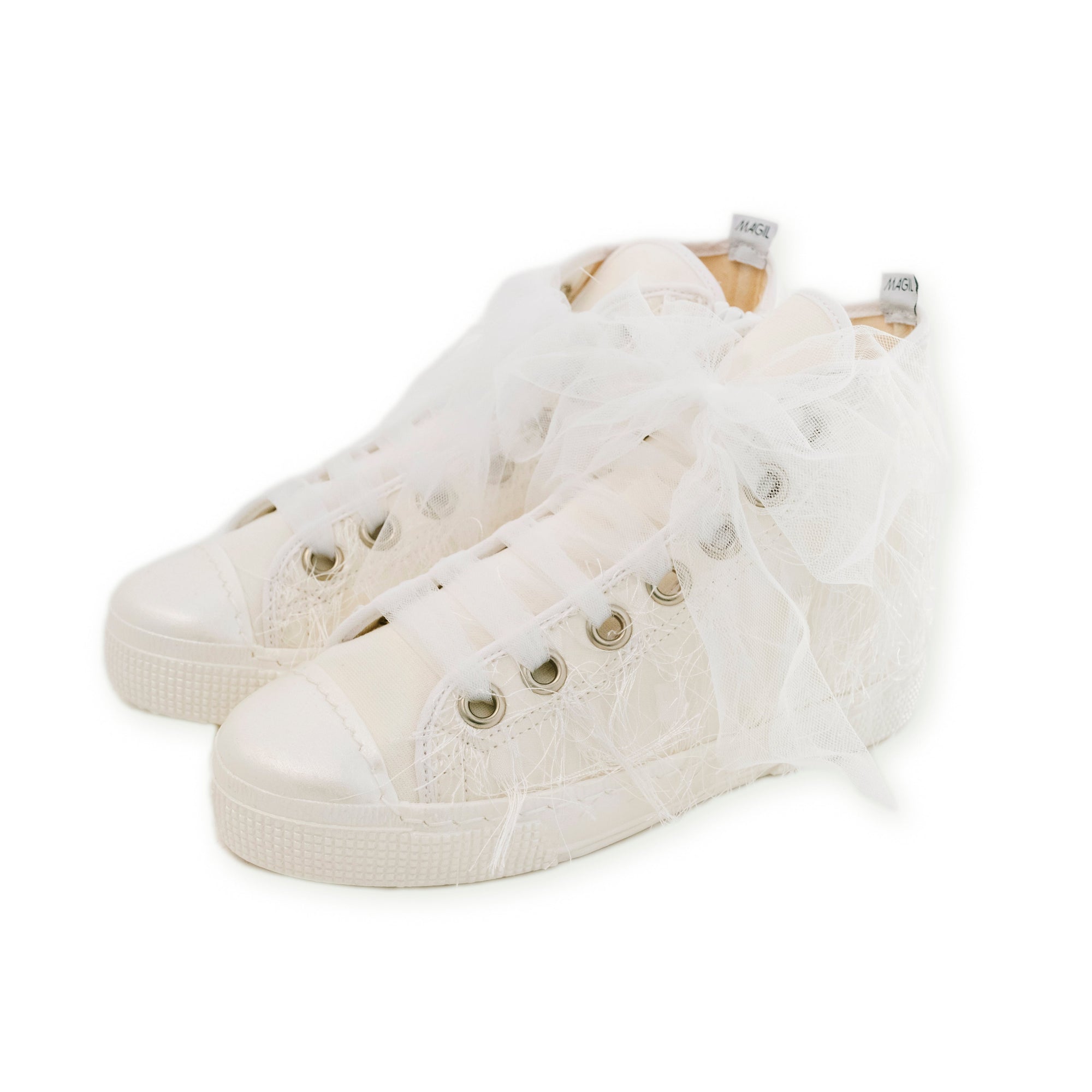 HIGH FILAMENTOUS SNEAKER
