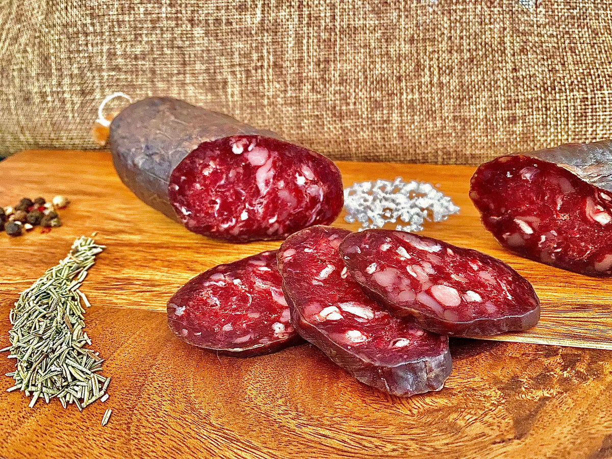 Salchichon-embutido-vaca-curado