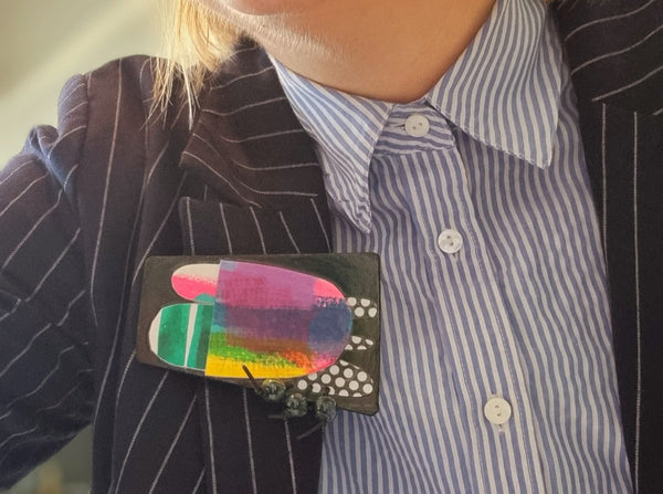 Brooch... green little bird