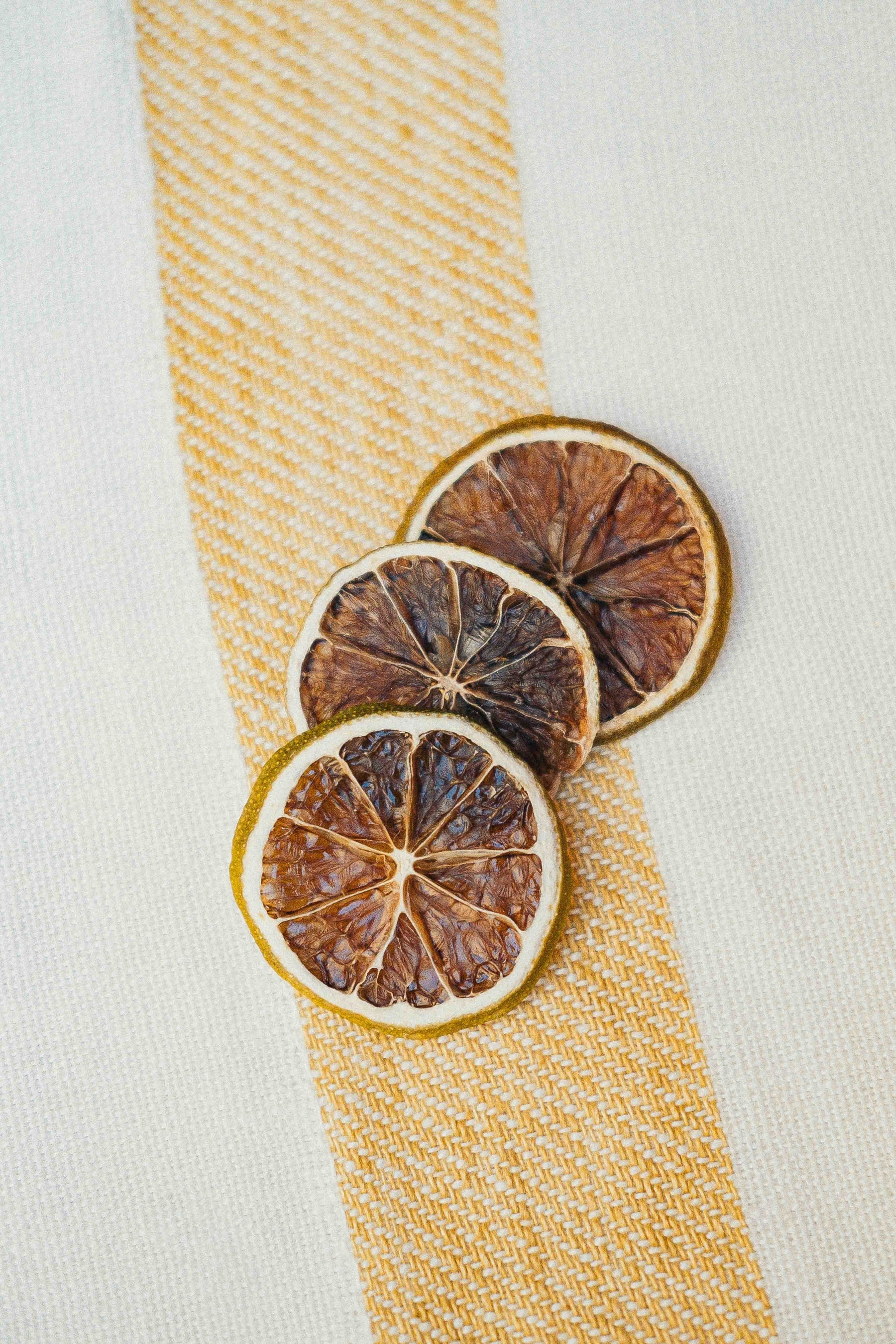 Dehydrated Lime Slices for Cocktails
